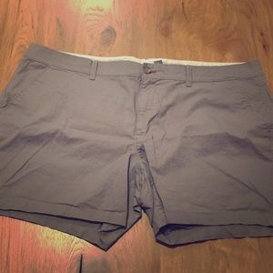 Old Navy gray shorts